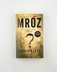 Iluzjonista (pocket), Mróz R.