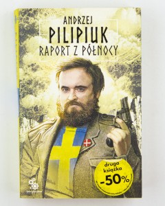 Raport z północy, Pilipiuk A.